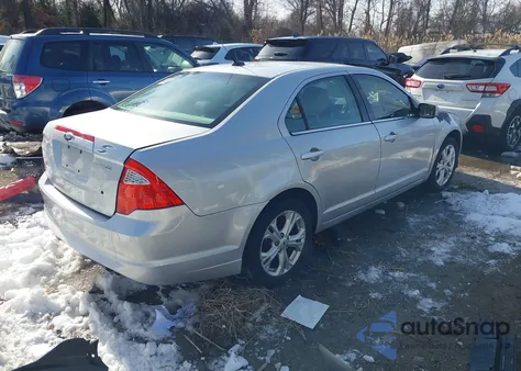 2012 Ford Fusion Se z USA, uszkodzony, nr VIN 3FAHP0HA4CR325658